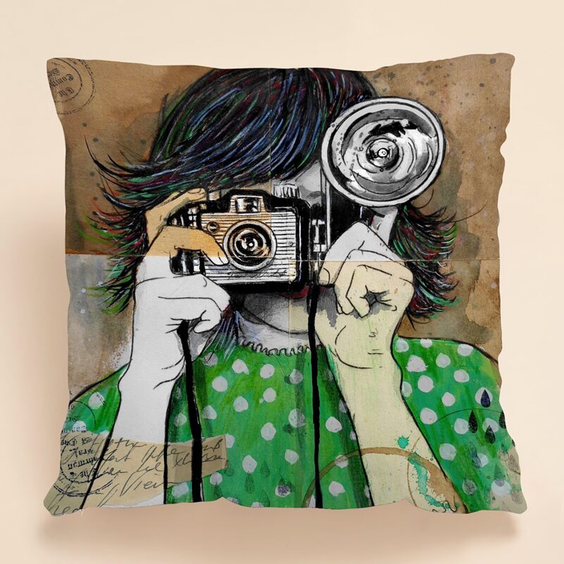 

Figure Graphic Cushion Cover Without Filler, Multicolor