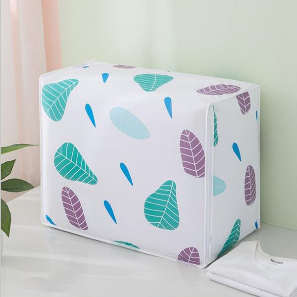 

Leaf Print Quilt Storage Bag, White