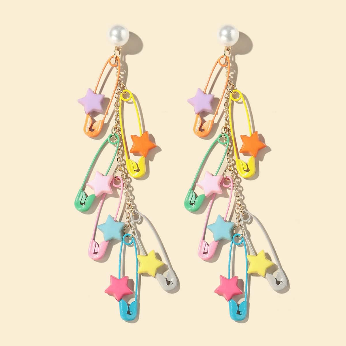 

Safety Pin Star Decor Drop Earrings, Multicolor