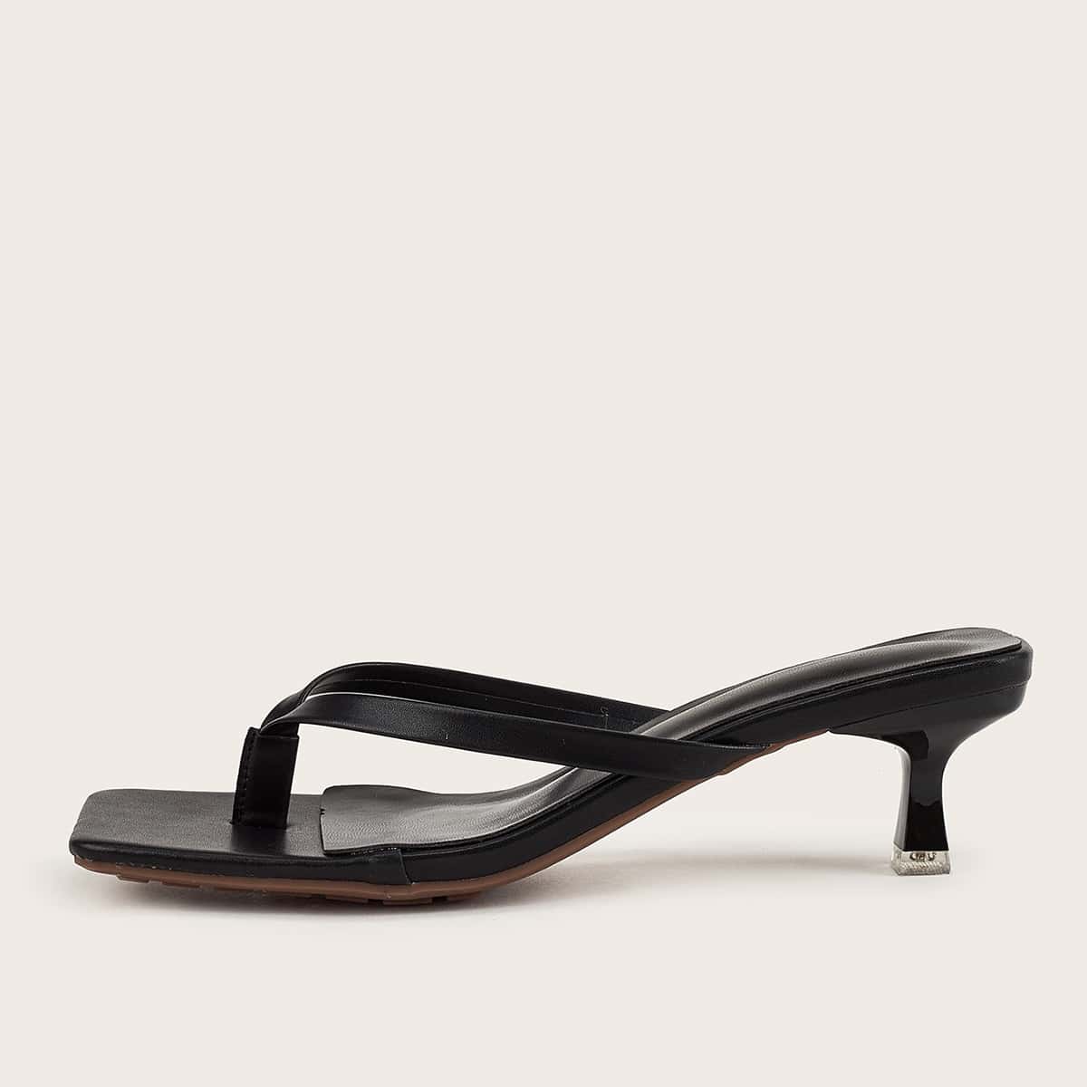 

Toe Post Kitten Heeled Mules, Black