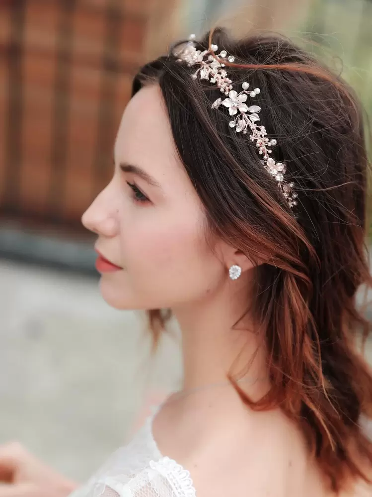 1 pezzo Fascia per capelli in lega con perla rosa, dal feel