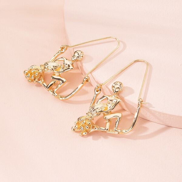 

Figure Design Hoop Earrings, Gold