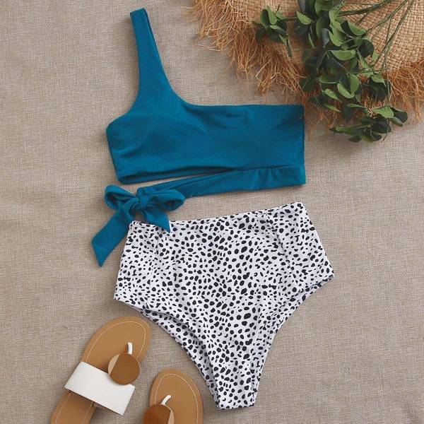 

Dalmatian Knot Side One Shoulder Bikini Swimsuit, Multicolor