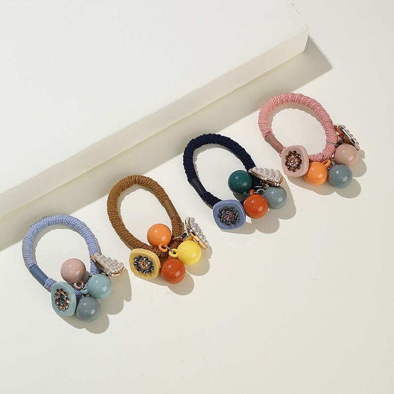

4pcs Faux Pearl Triangle Decor Hair Tie, Multicolor