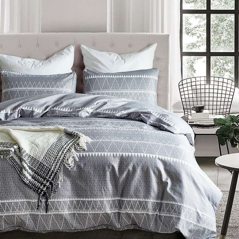 

Geometric Pattern Bedding Set Without Filler, Grey
