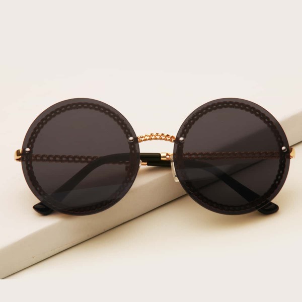 

Tinted Lens Round Sunglasses