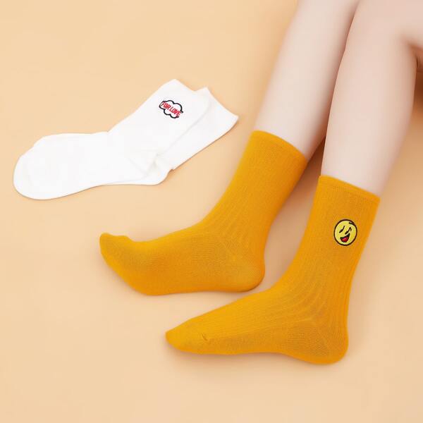 

2pairs Cartoon Embroidery Socks, Multicolor