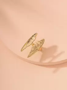 Ring mit Flügel Dekor