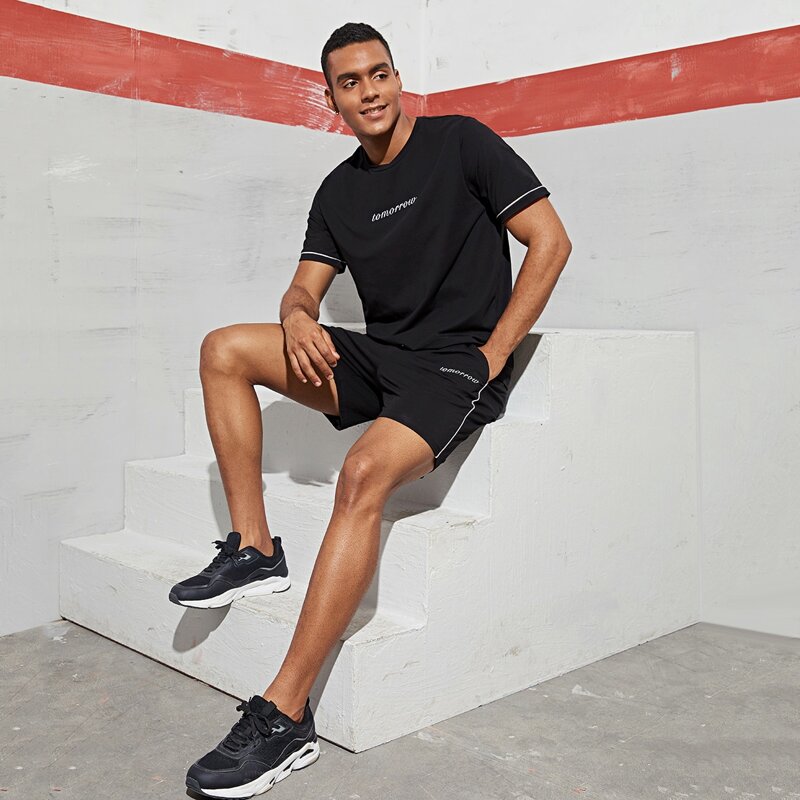 

Guys Letter Graphic Contrast Tipping Tee and Track Shorts Set, Black