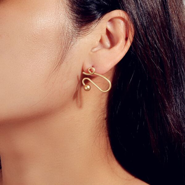 

Round Ball Decor Stud Earrings, Gold