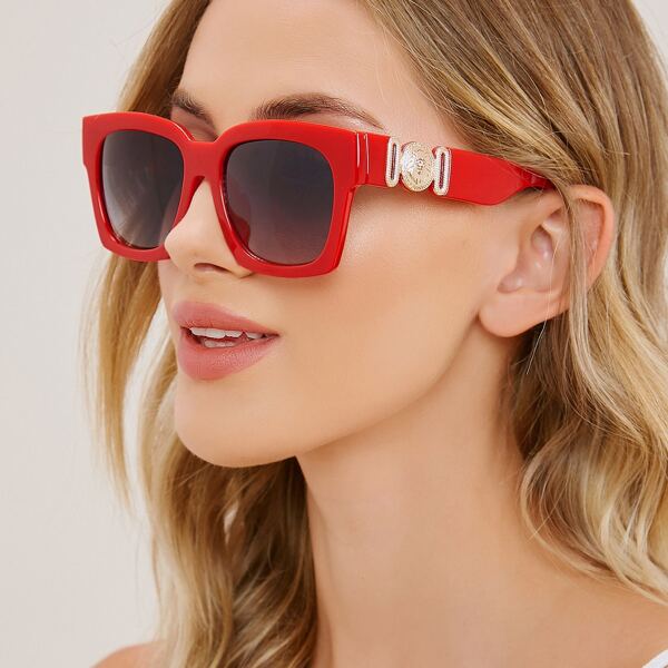 

Metal Lion Head Detail Wayfarer Sunglasses, Red