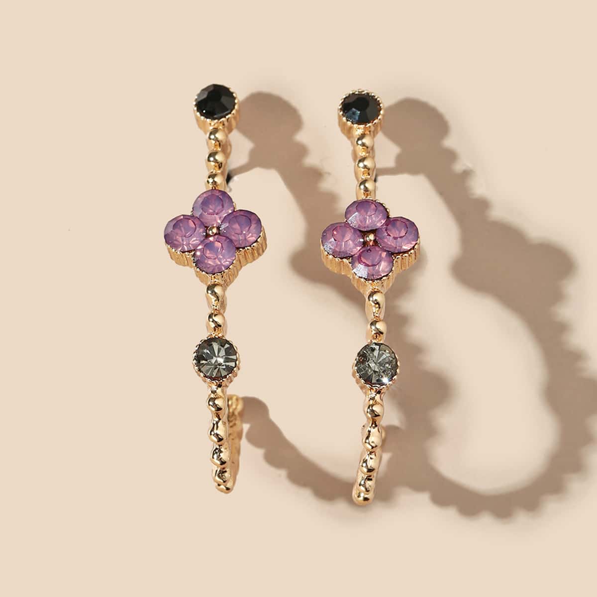 

Metal Rhinestone Decor Earrings, Purple