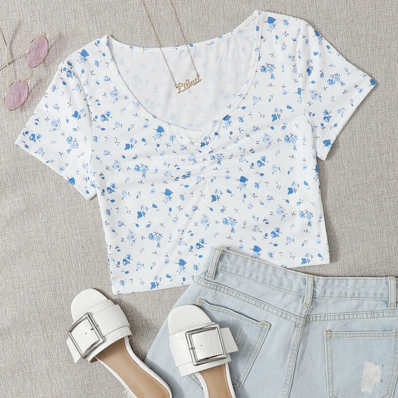 

Ditsy Floral Ruched Crop Tee, White