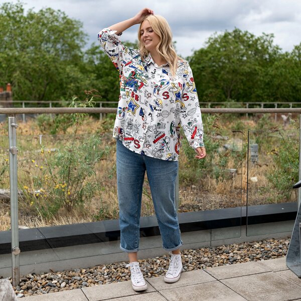 

Plus Cartoon Graphic Button Up Shirt, White