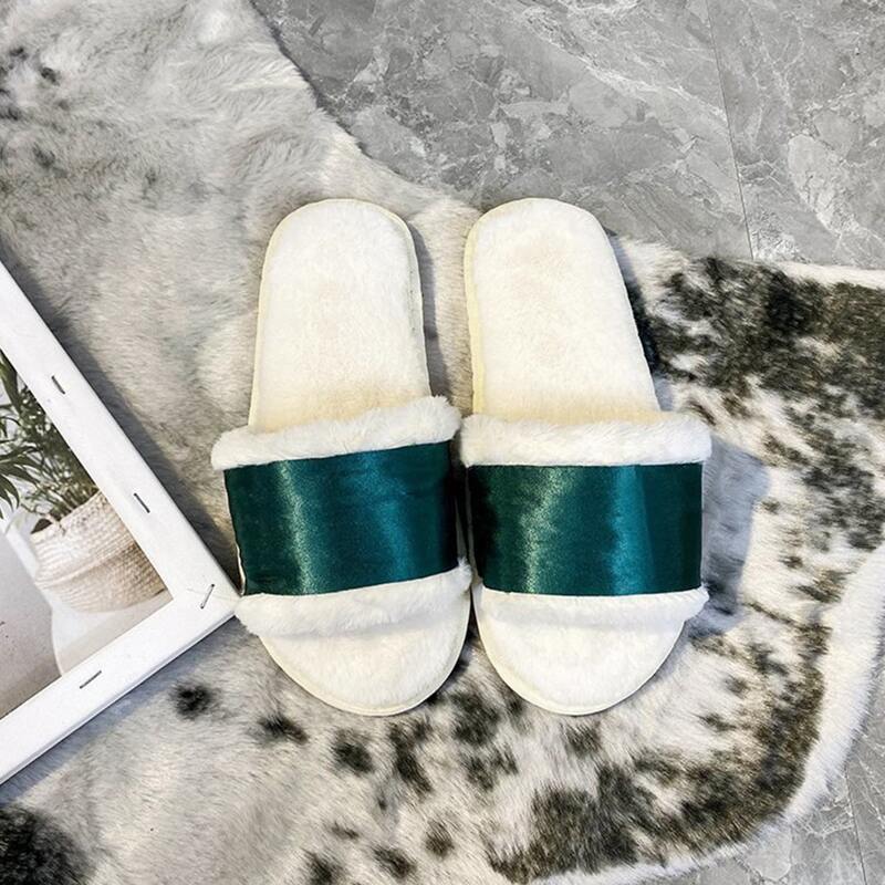 

Colorblock Fluffy Slippers, Multicolor