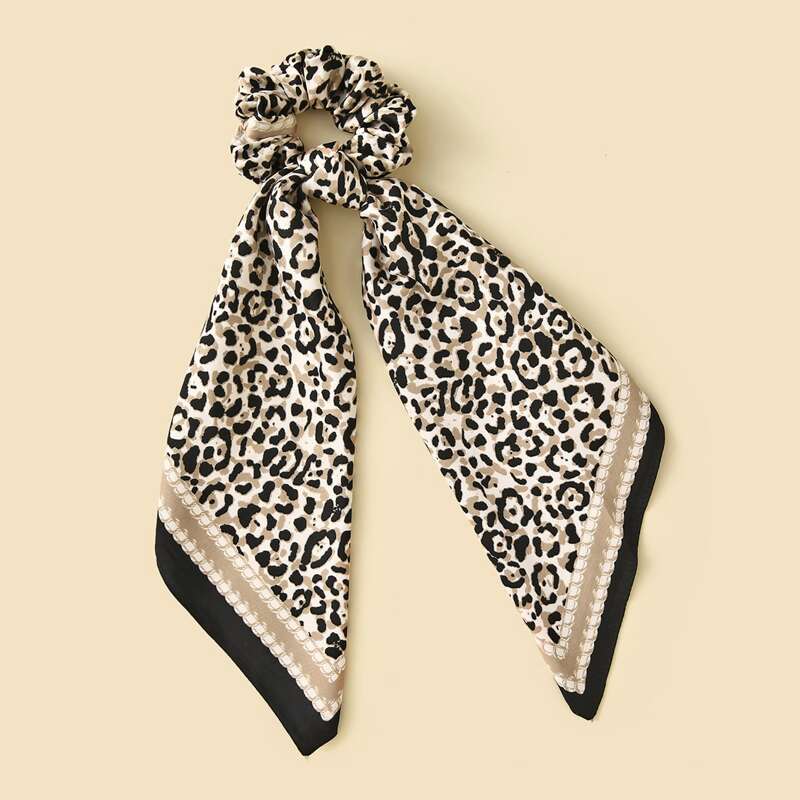 

Leopard Pattern Scrunchie Scarf, Multicolor