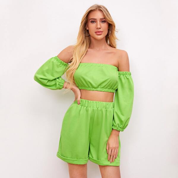 

Off Shoulder Lantern Sleeve Crop Top & Roll Hem Shorts Set, Lime green