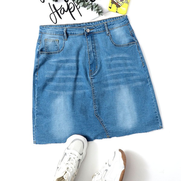 

Plus Cat Whisker Straight Denim Skirt, Medium wash