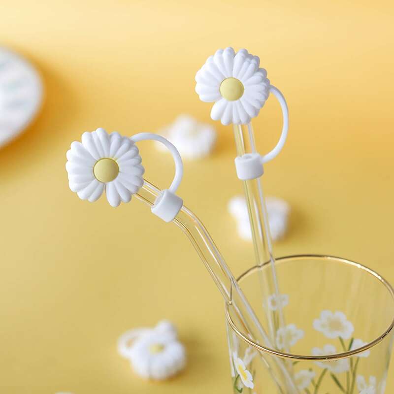 

2pcs Daisy Floral Straw Dust-proof Plug, White