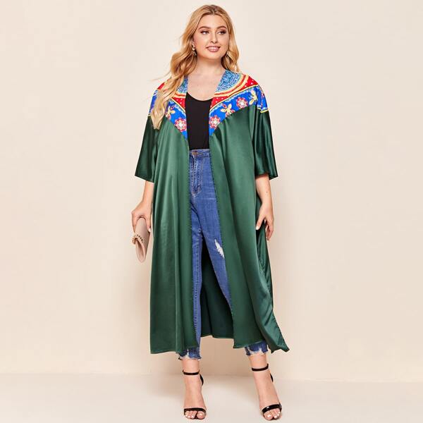 

Plus Scarf Print Batwing Sleeve Satin Kimono, Dark green