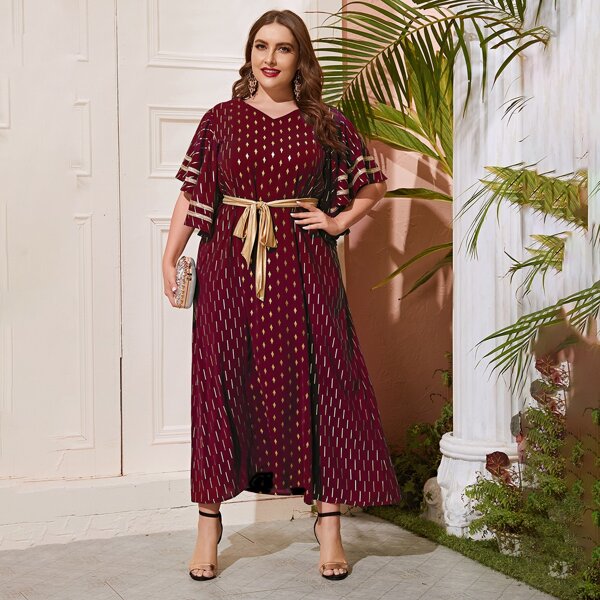 

Plus Gilding Belted V-Neck Dress, Maroon