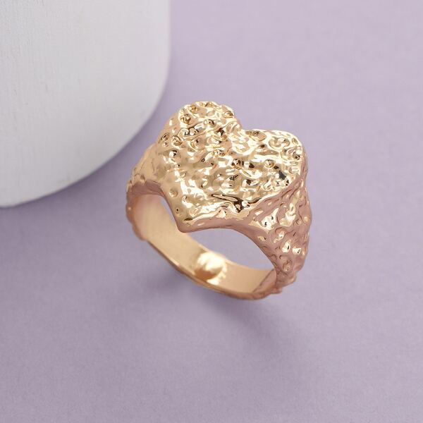 

Hammered Solid Heart Ring, Gold