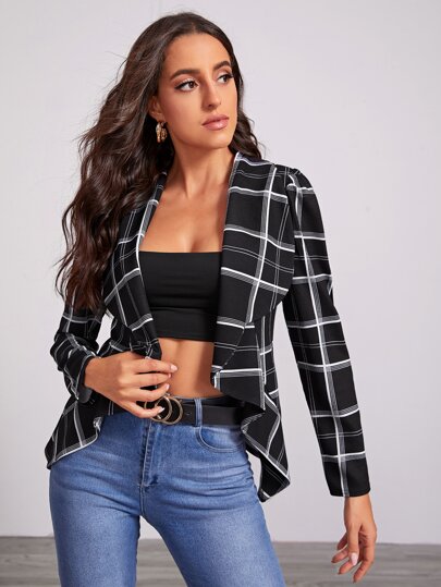 بليزر نقش شبكي وبياقة شلال