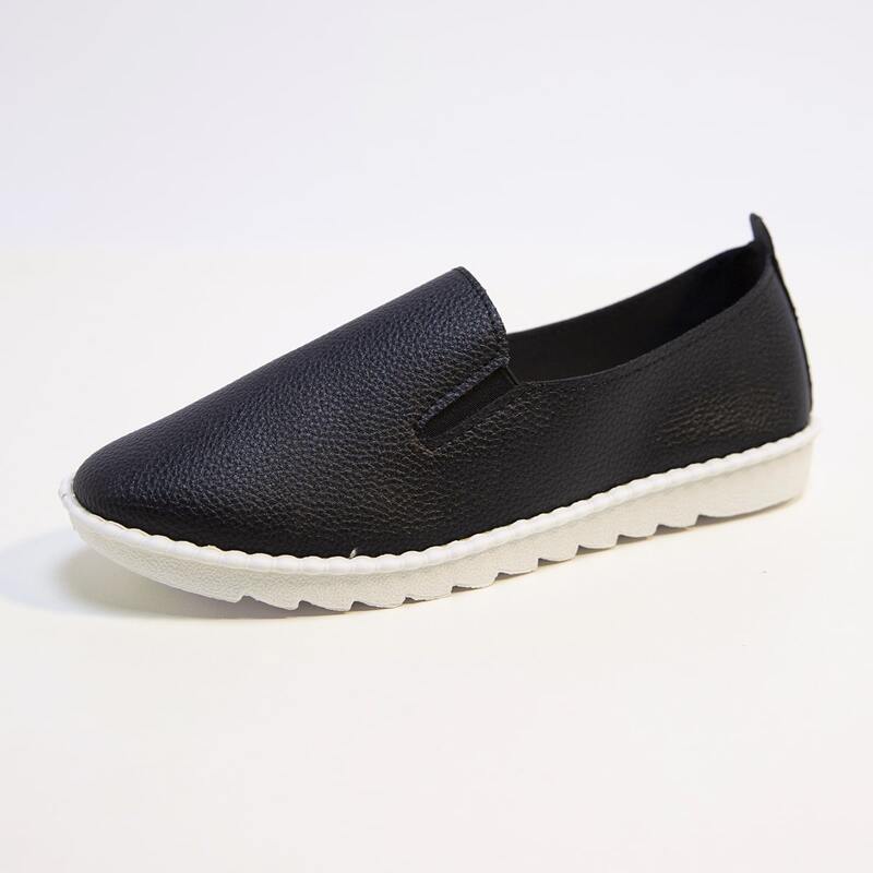 

Minimalist Slip On Sneakers, Black