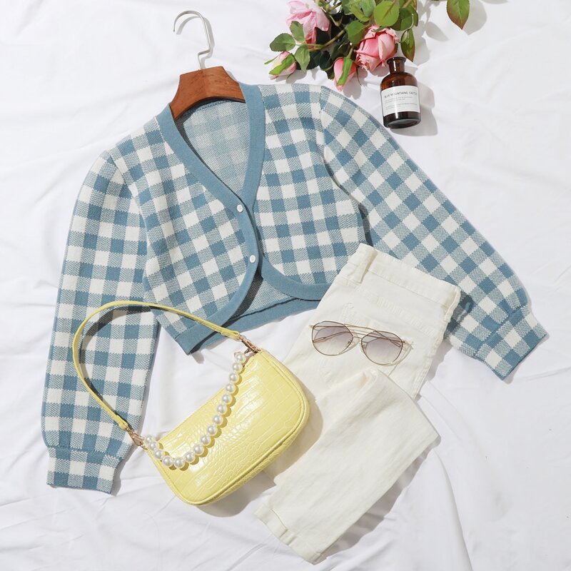 

Button Front Gingham Crop Cardigan, Multicolor