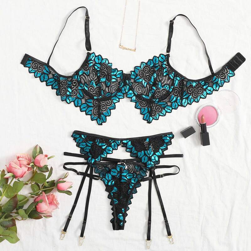 

Embroidery Harness Lingerie Set, Multicolor