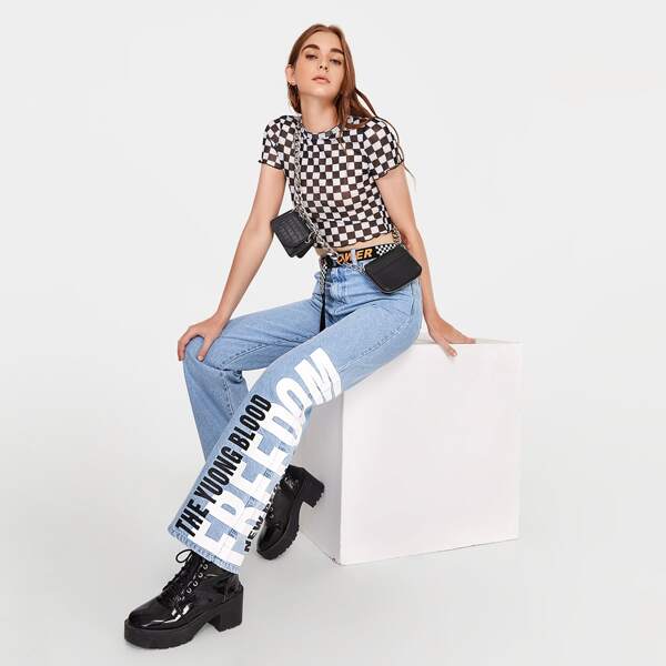 

Light Wash Letter Graphic Straight Leg Jeans