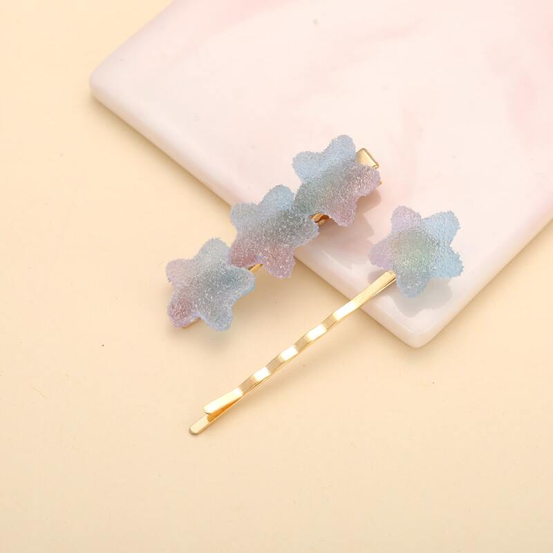 

2pcs Matte Star Design Hair Clip, Multicolor