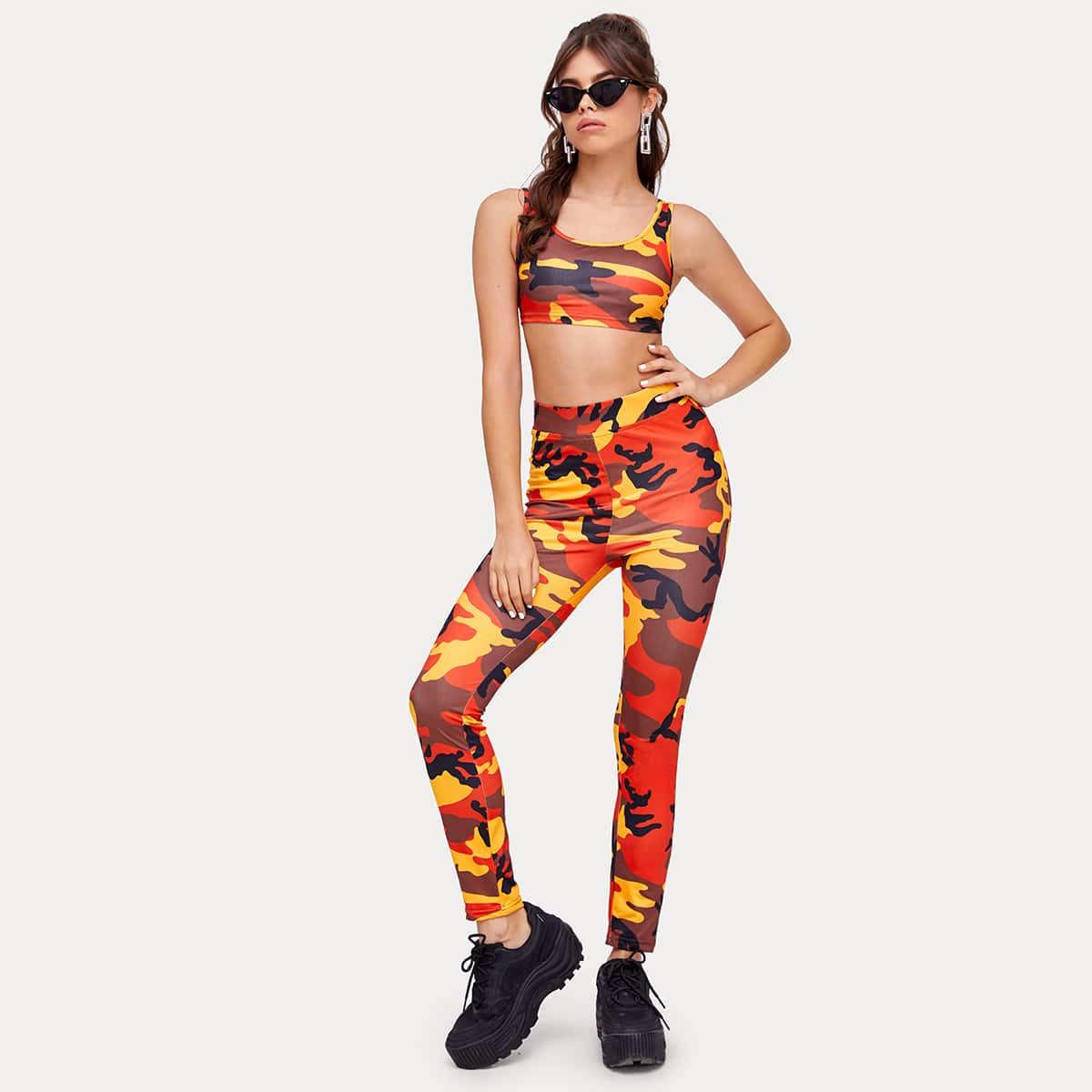 

Camo Tank Crop Top & Leggings Set, Multicolor
