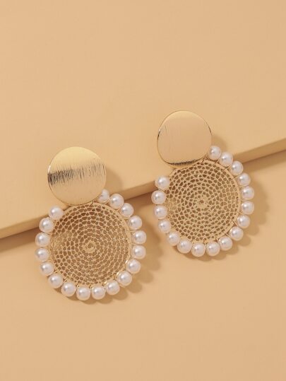 Andkiss أقراط بتصميم اللؤلؤ الصناعي المعلقة بزخرفة