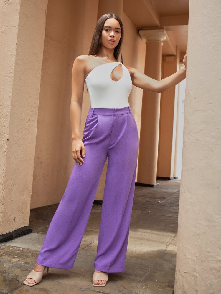 SHEIN Privé One Shoulder Cutout Knot Detail Bodysuit - White - View 3