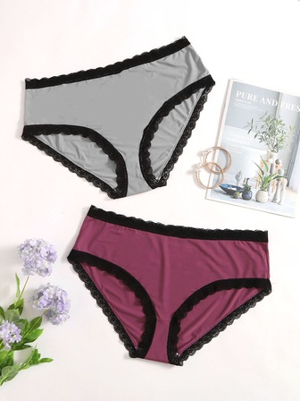 مجموعة سروال داخلي مزين بالدانتيل المقاس الكبير 2 طقم