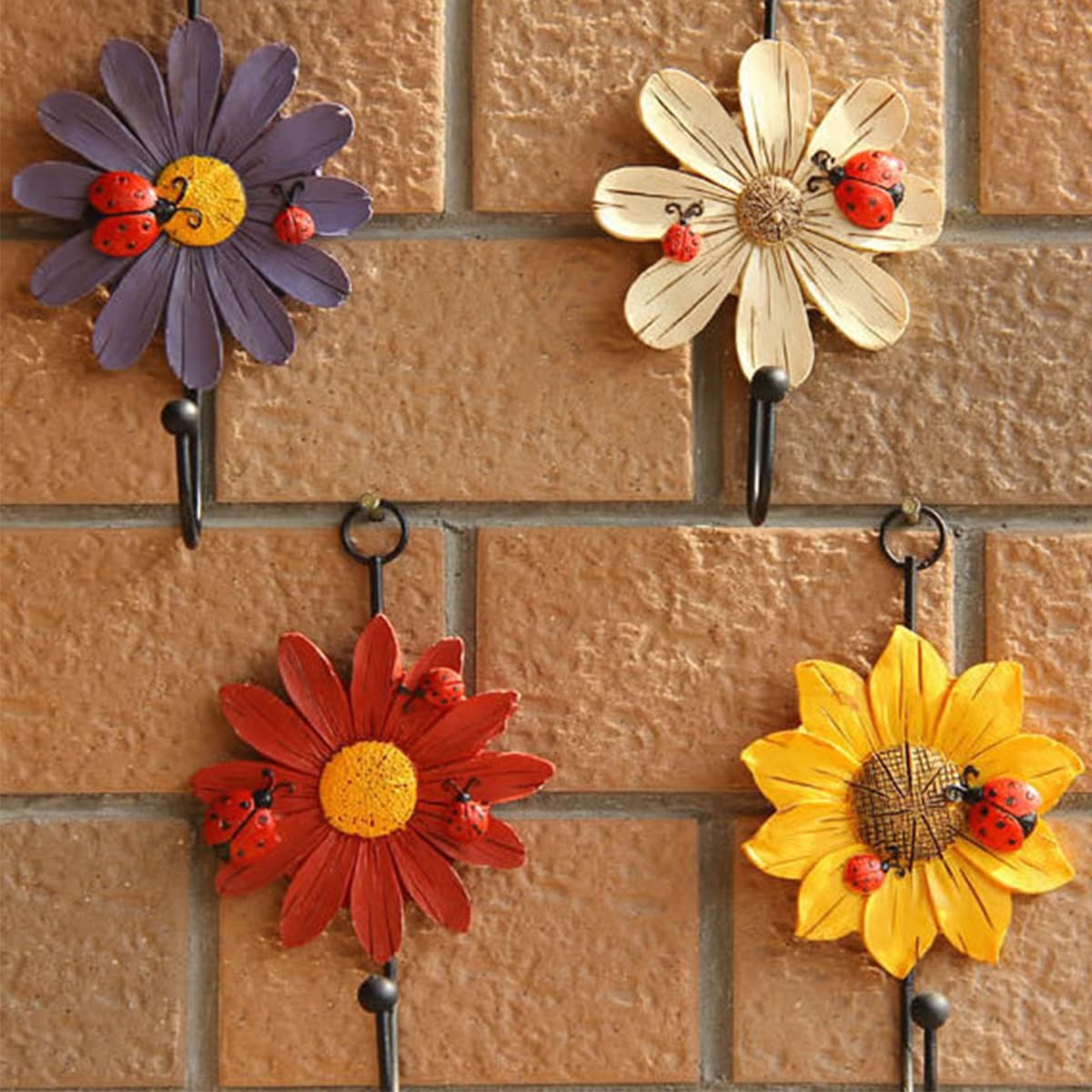 

1pc Flower Shaped Random Color Wall Hook, Multicolor