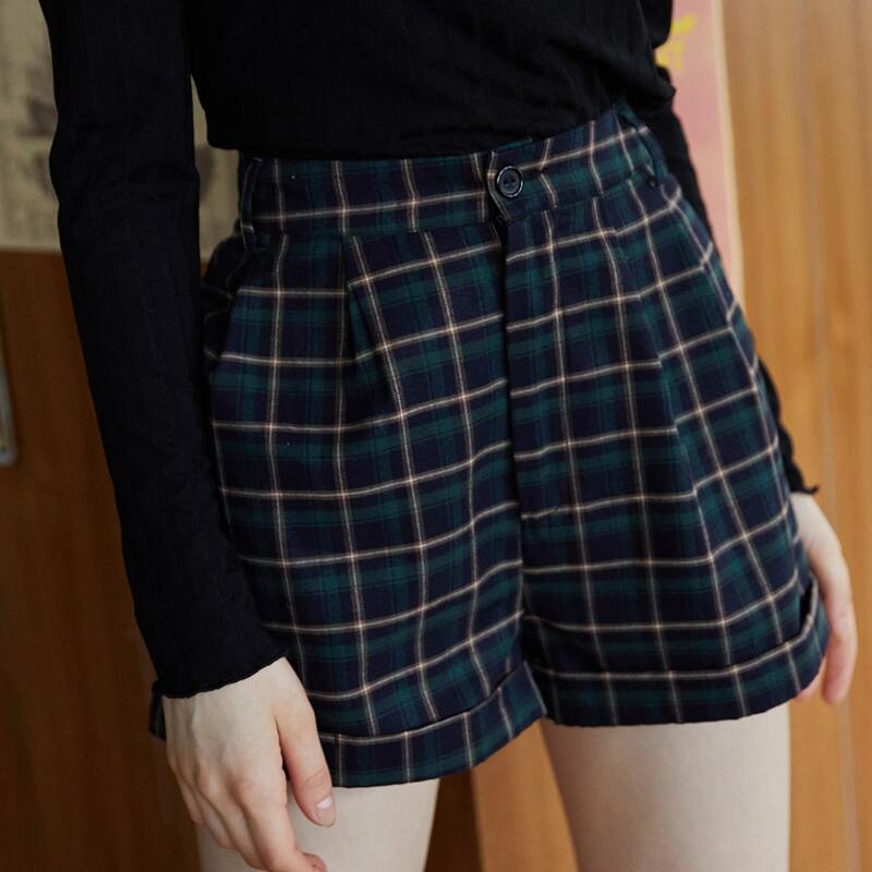 

Tartan Cuffed Shorts, Multicolor