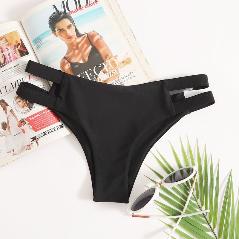 

Cut-out Side Bikini Panty, Black
