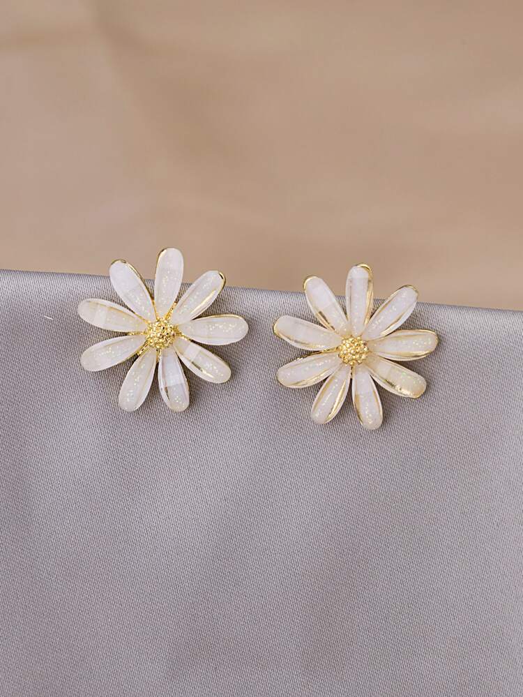 Flower Shaped Stud Earrings Valentines