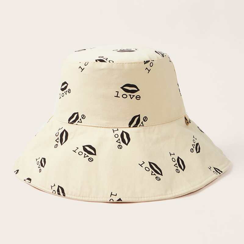 

Lip Graphic Reversible Bucket Hat, Beige