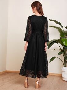 Mulvari Vestido con malla fina de manga farol de cuello V con cinturón - Negro - Ver 2