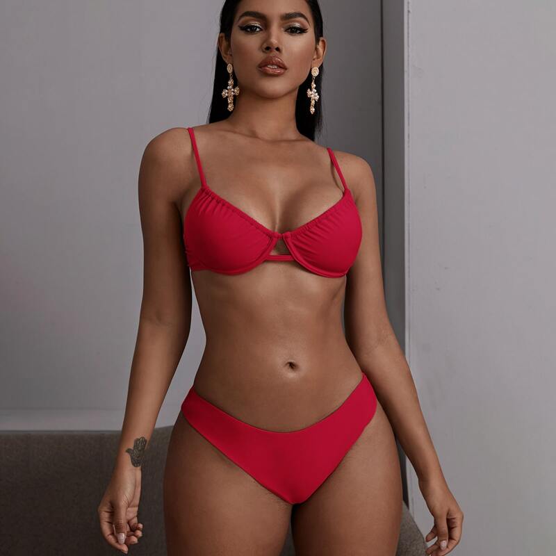 

Cut-out Underwire Bikini Swimsuit, Red