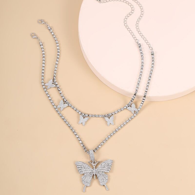 

2pcs Butterfly Charm Rhinestone Decor Necklace, Silver