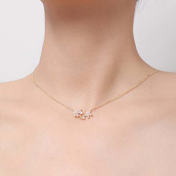 

Gemstone Decor Floral Shaped Necklace, Gold