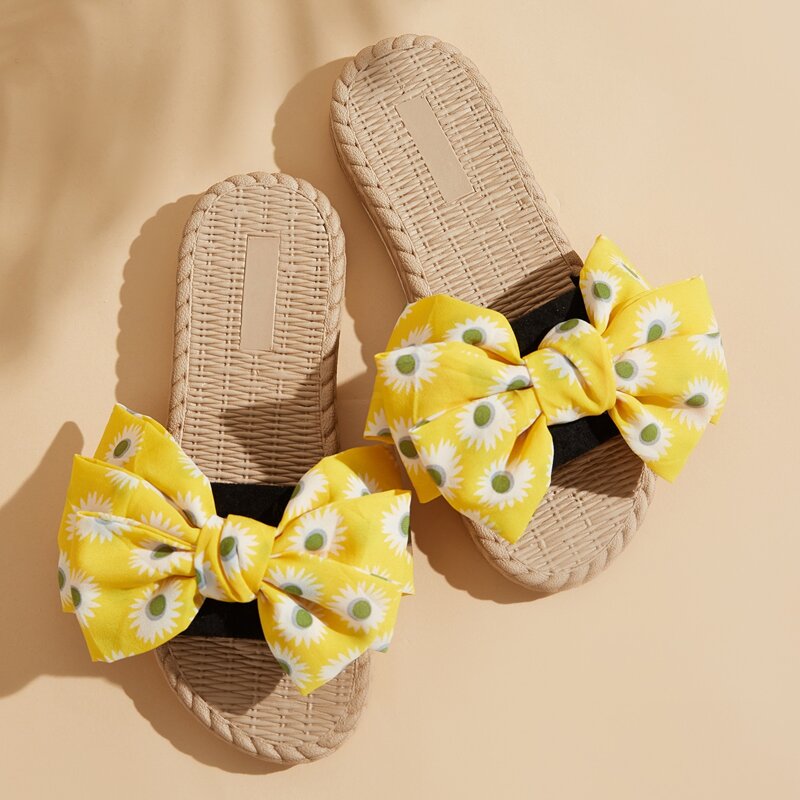 

Bow Decor Floral Graphic Wide Fit Slides, Yellow