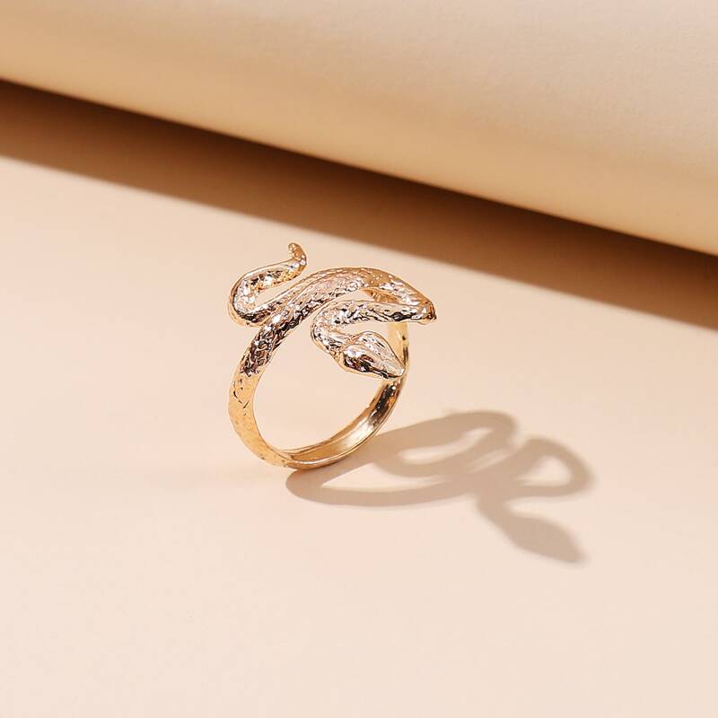 

Serpentine Design Ring, Gold