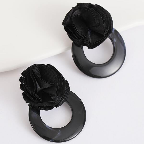 

Hollow Out Round Earrings, Black
