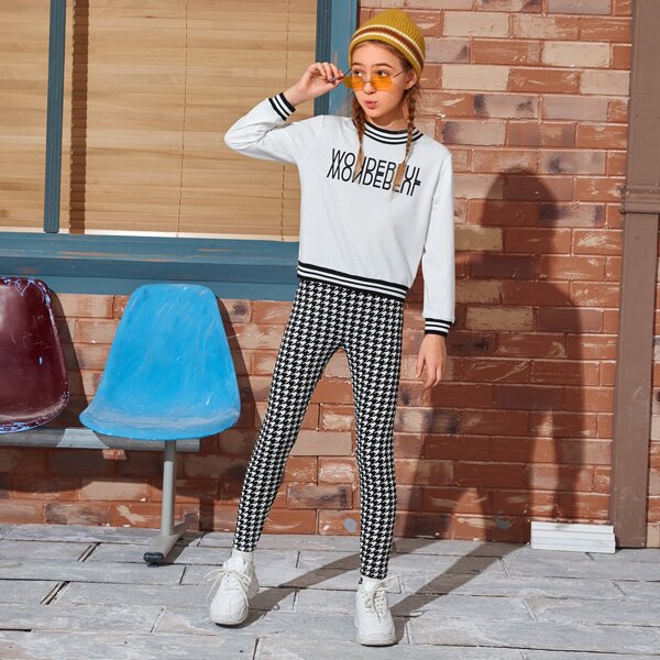 

Girls Letter Graphic Striped Trim Top & Houndstooth Leggings Set, Black and white