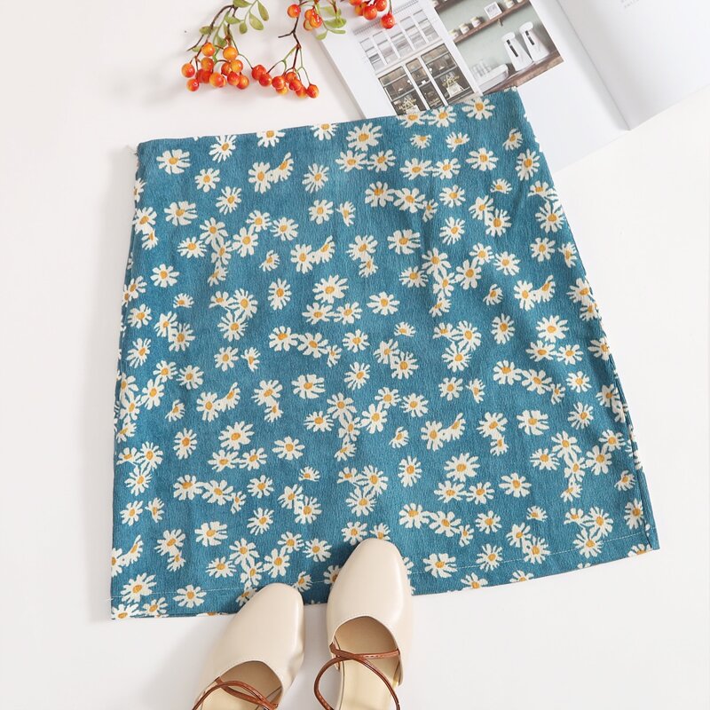 

Daisy Floral Corduroy Skirt, Cadet blue
